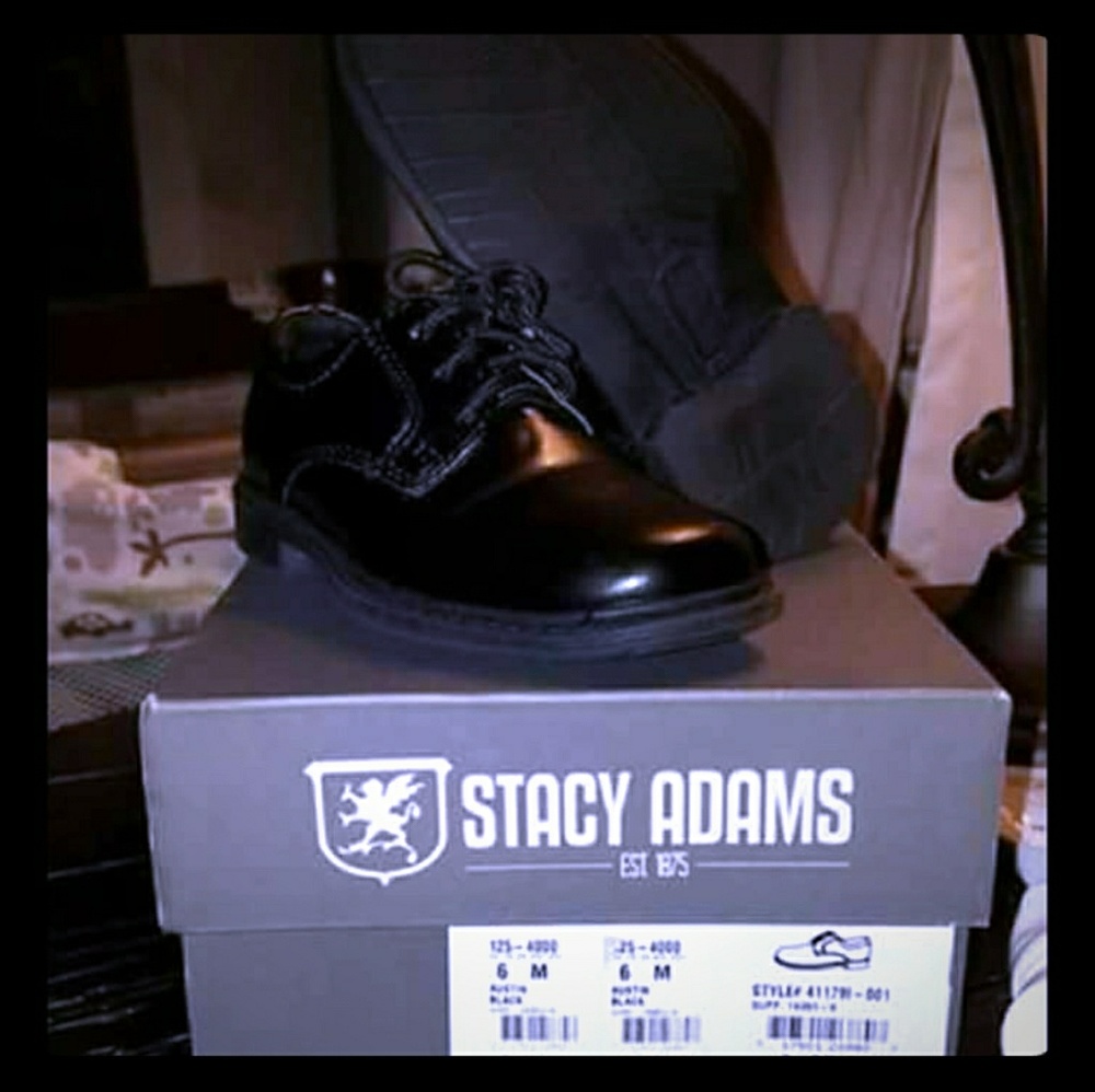 Children's dress shoes